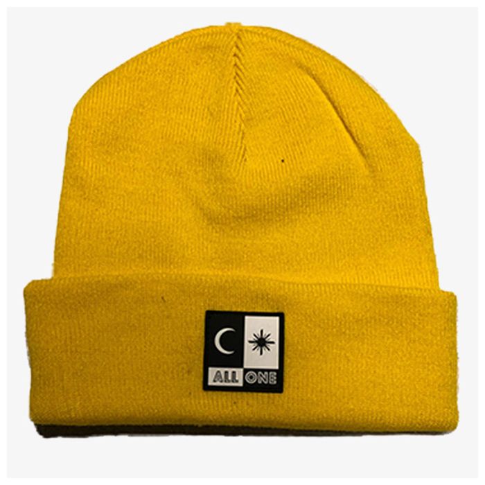 Gorro de lana acrilica. All one Brand Acrylic Beanie Camel. Color: Camel.