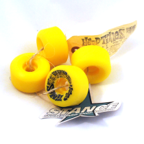 Ruedas Blockhead NOS Hard Times 55mm x 35mm. 95a. Color: Amarilo. (4 Ruedas)