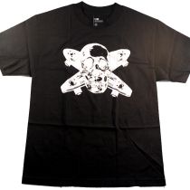 Camiseta manga corta Fourstar Live Pirate. Color: Negro