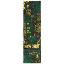 Pliego de lija Shake Junt Griptape Pedro Delfino 9.0" x 33.0". Color: Negro. Pliego